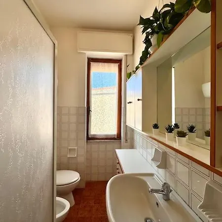 Apartment Nura's - Casa Lobelia Beachfront Alghero