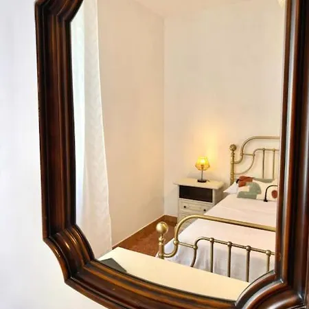 Nura's - Casa Lobelia Beachfront Alghero