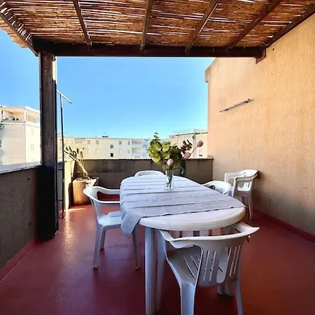 Nura's - Casa Lobelia Beachfront Alghero